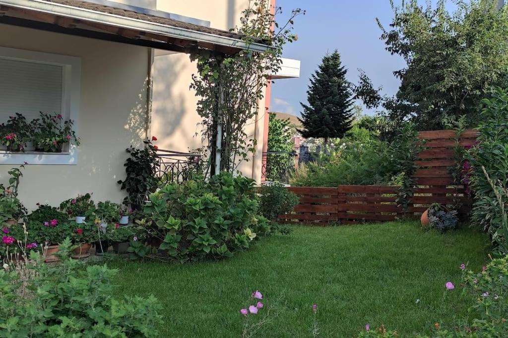 Διαμέρισμα Ιδανικό Για Εξορμήσεις Apartment Eleousa Bagian luar foto